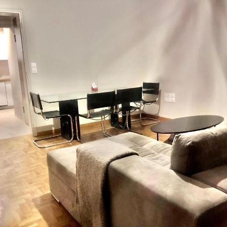 Economy Shared Apartment E In Central Атина Екстериор снимка
